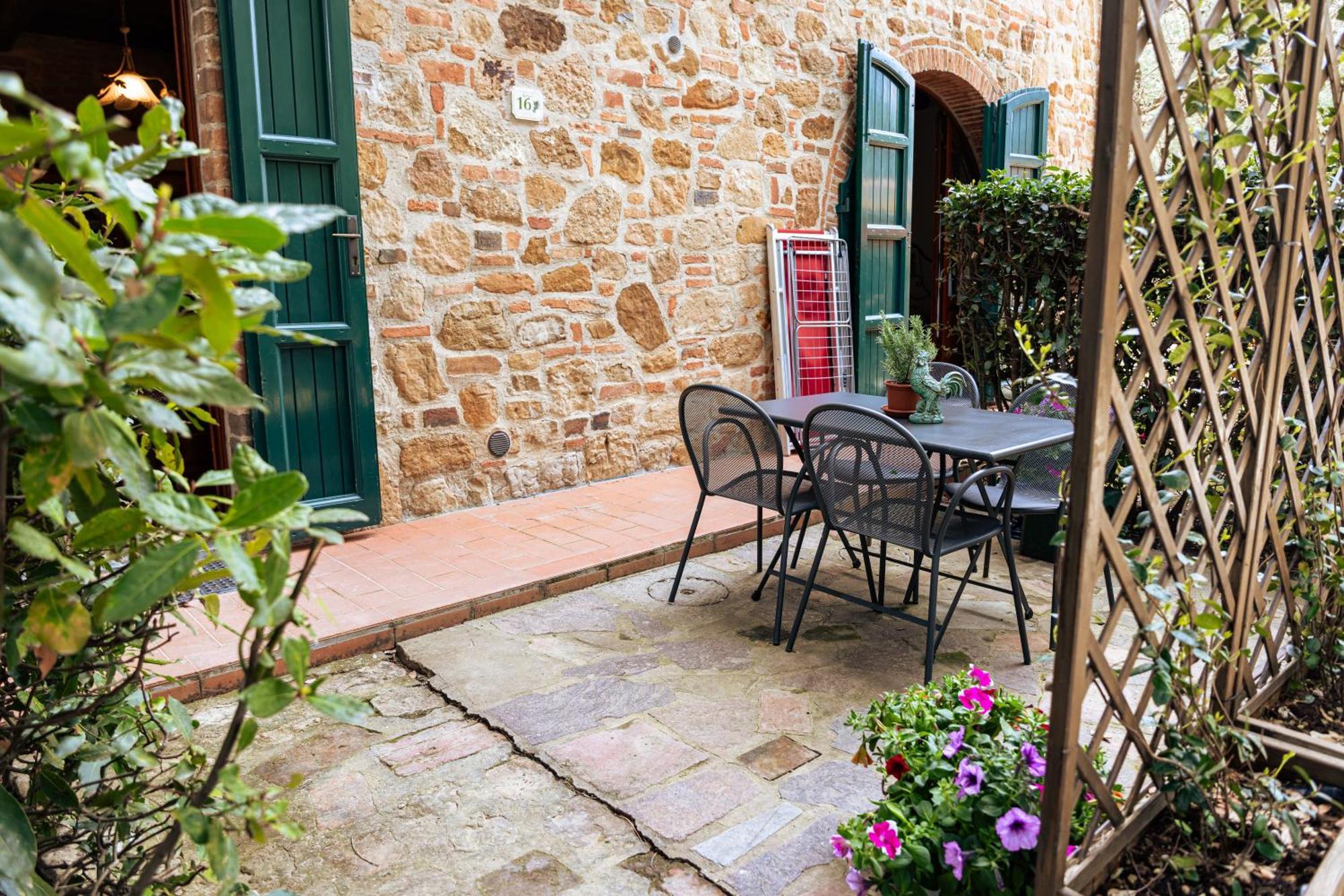 Borgo Il Poggio Agritourismo Villa Montaione Luaran gambar