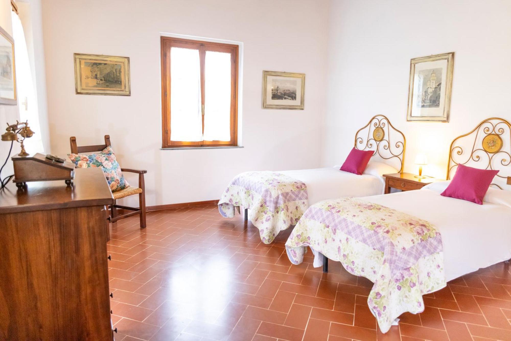 Borgo Il Poggio Agritourismo Villa Montaione Luaran gambar