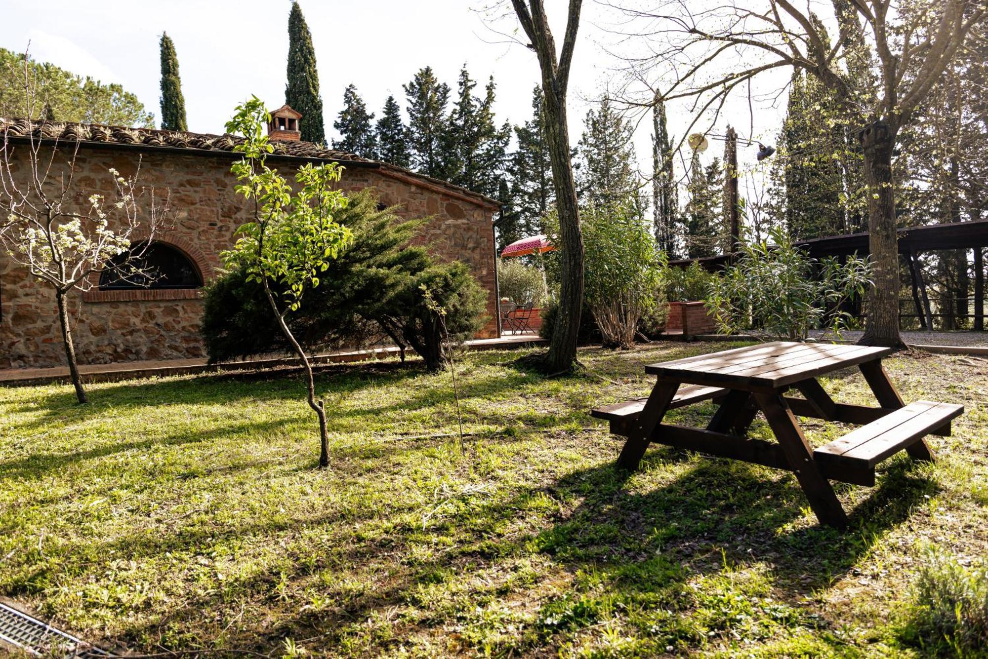 Borgo Il Poggio Agritourismo Villa Montaione Luaran gambar