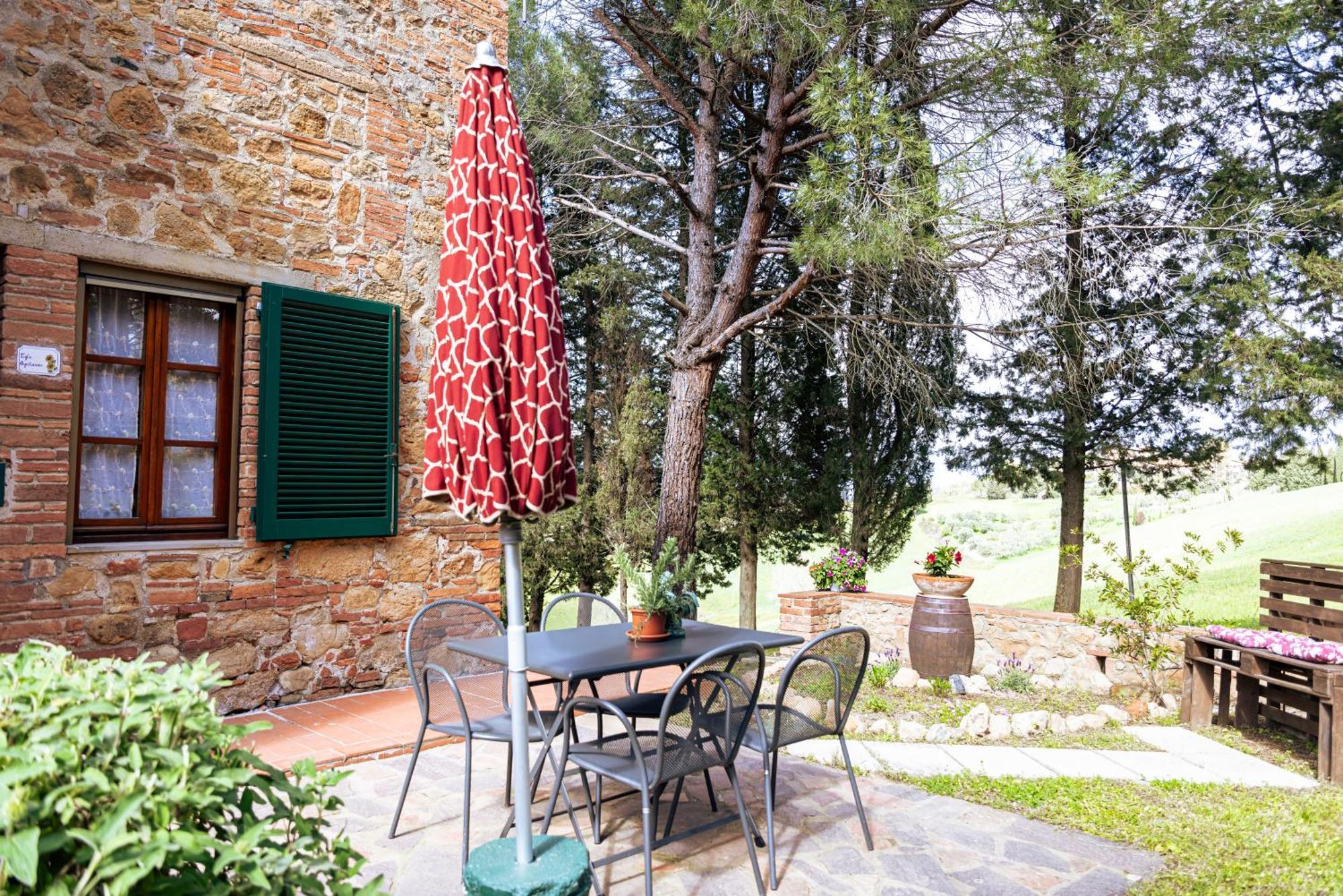 Borgo Il Poggio Agritourismo Villa Montaione Luaran gambar