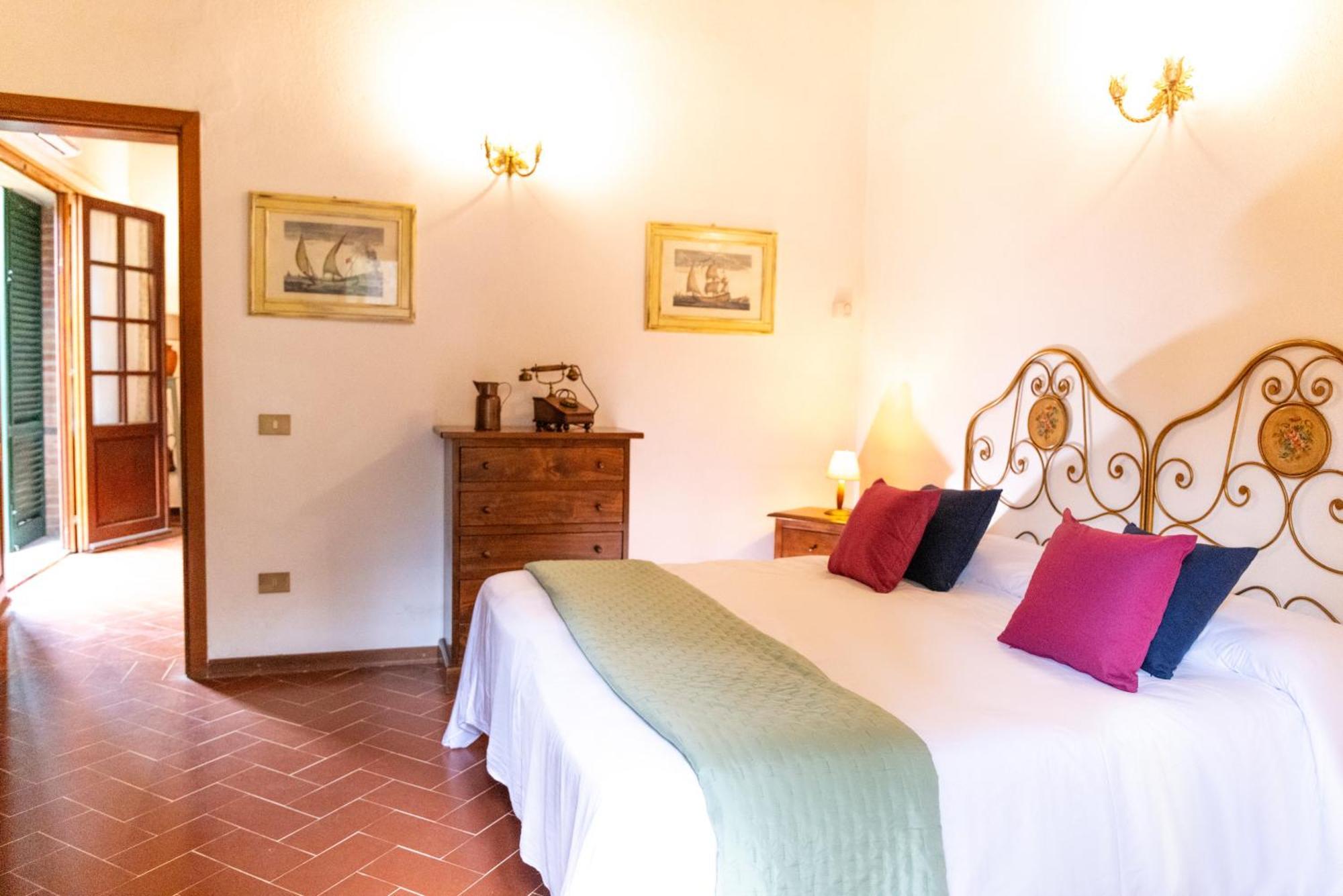 Borgo Il Poggio Agritourismo Villa Montaione Luaran gambar